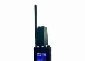 手持式無(wú)人機(jī)探測(cè)測(cè)向設(shè)備 ZC-20