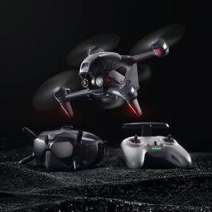 DJI 大疆創(chuàng)新發(fā)布沉浸式飛行無人機 DJI FPV：第一人稱視角，飛臨其境 ...